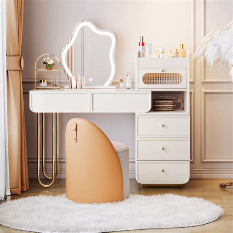 2 out of 5 stars. . Barrault vanity